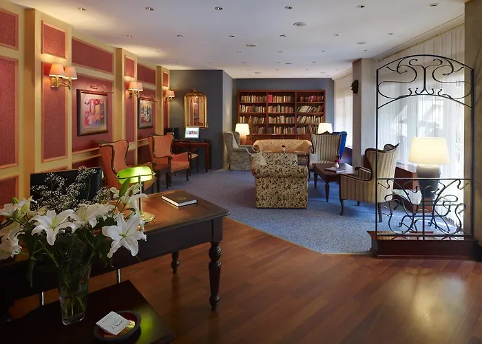 La Maison فندق 3*